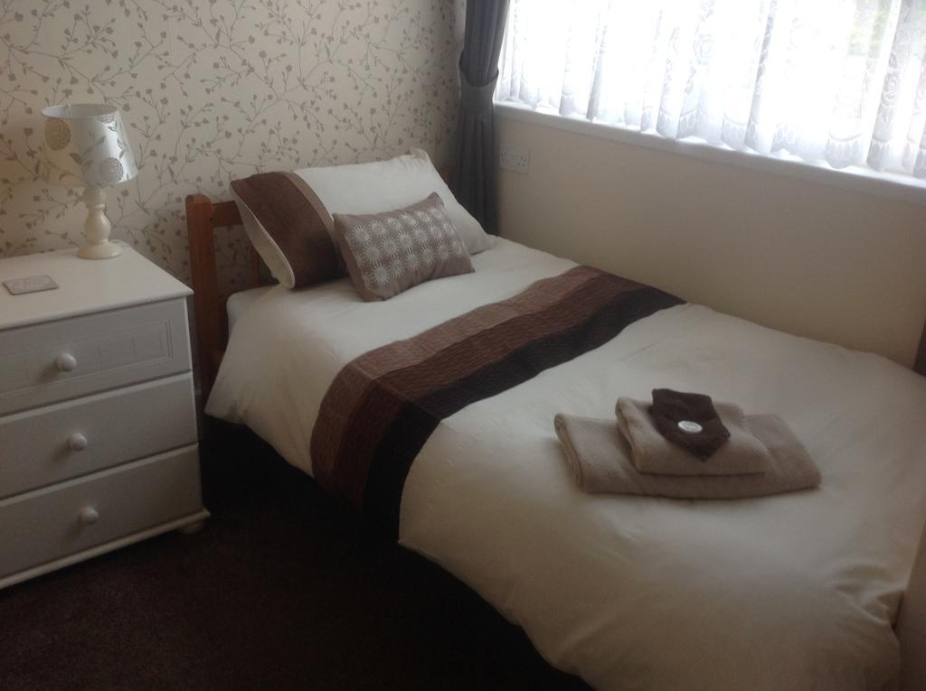 Cleasewood Guest House เกรทยาร์มัธ ภายนอก รูปภาพ